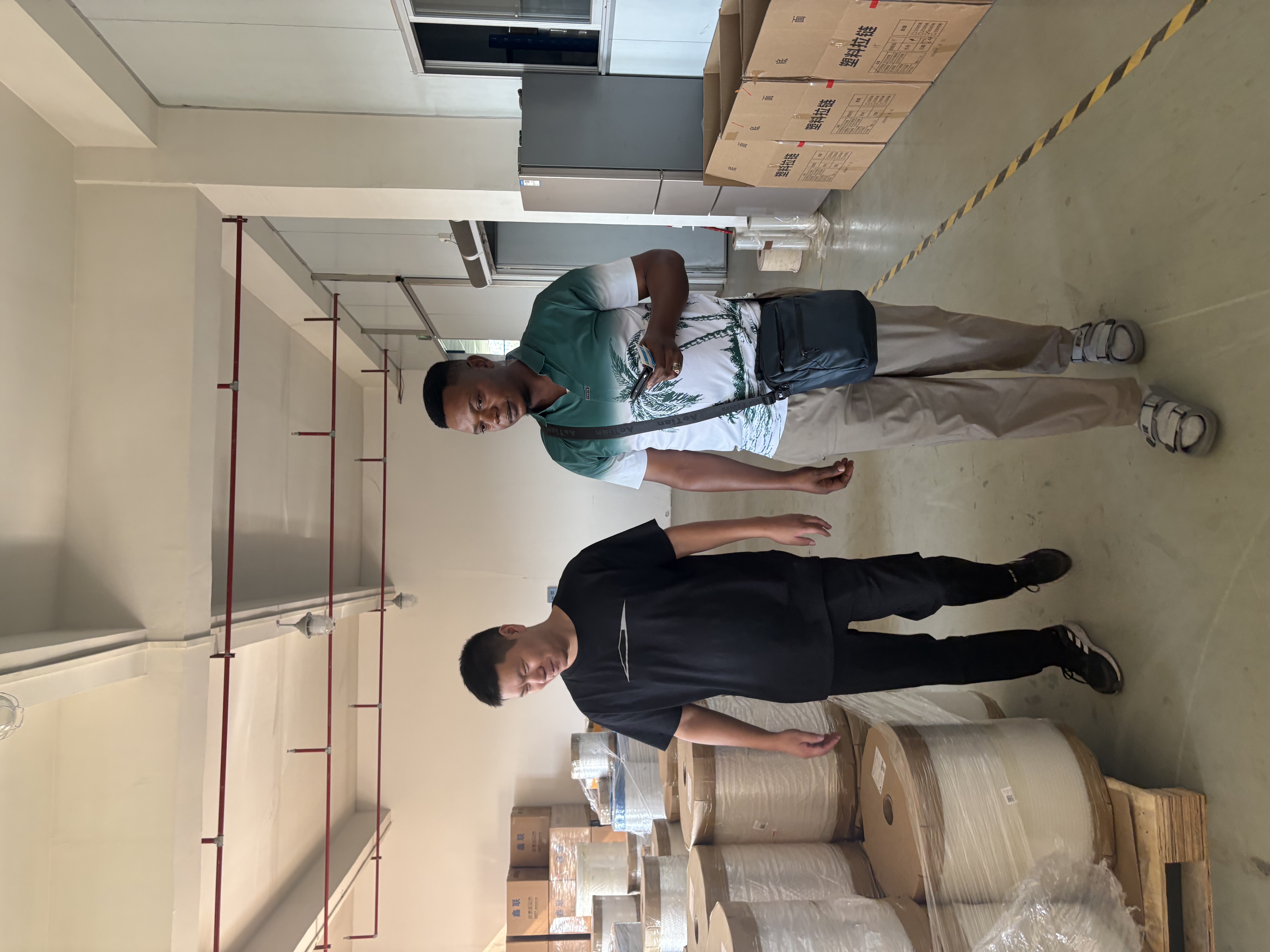 Empower overseas customers with professional expertise and jointly develop customized packaging solu